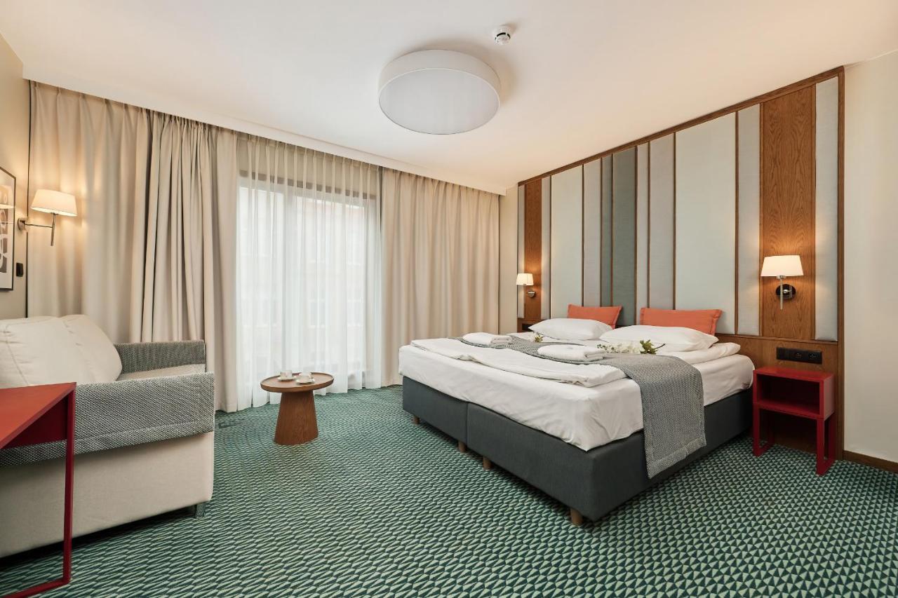 Gwarna Aparthotel City Center Wroclaw By Noclegi Renters Buitenkant foto