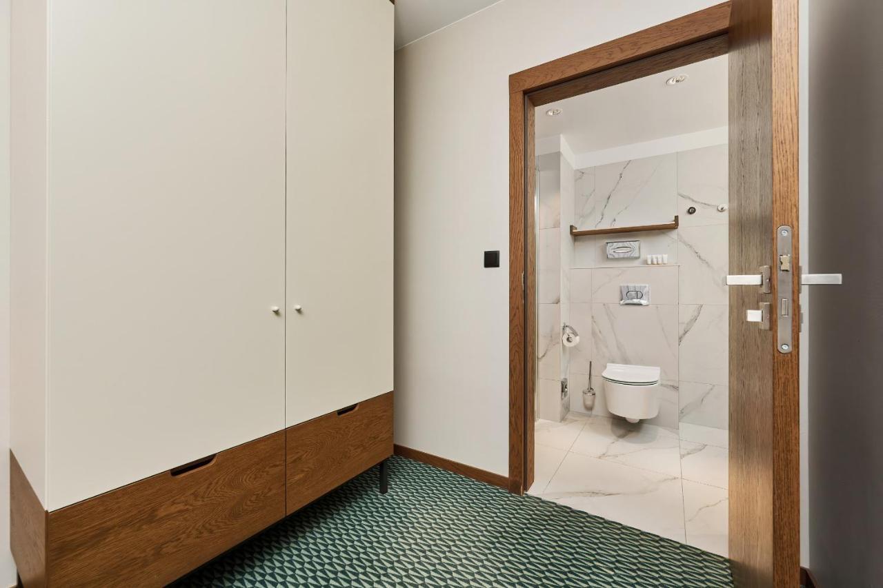 Gwarna Aparthotel City Center Wroclaw By Noclegi Renters Buitenkant foto