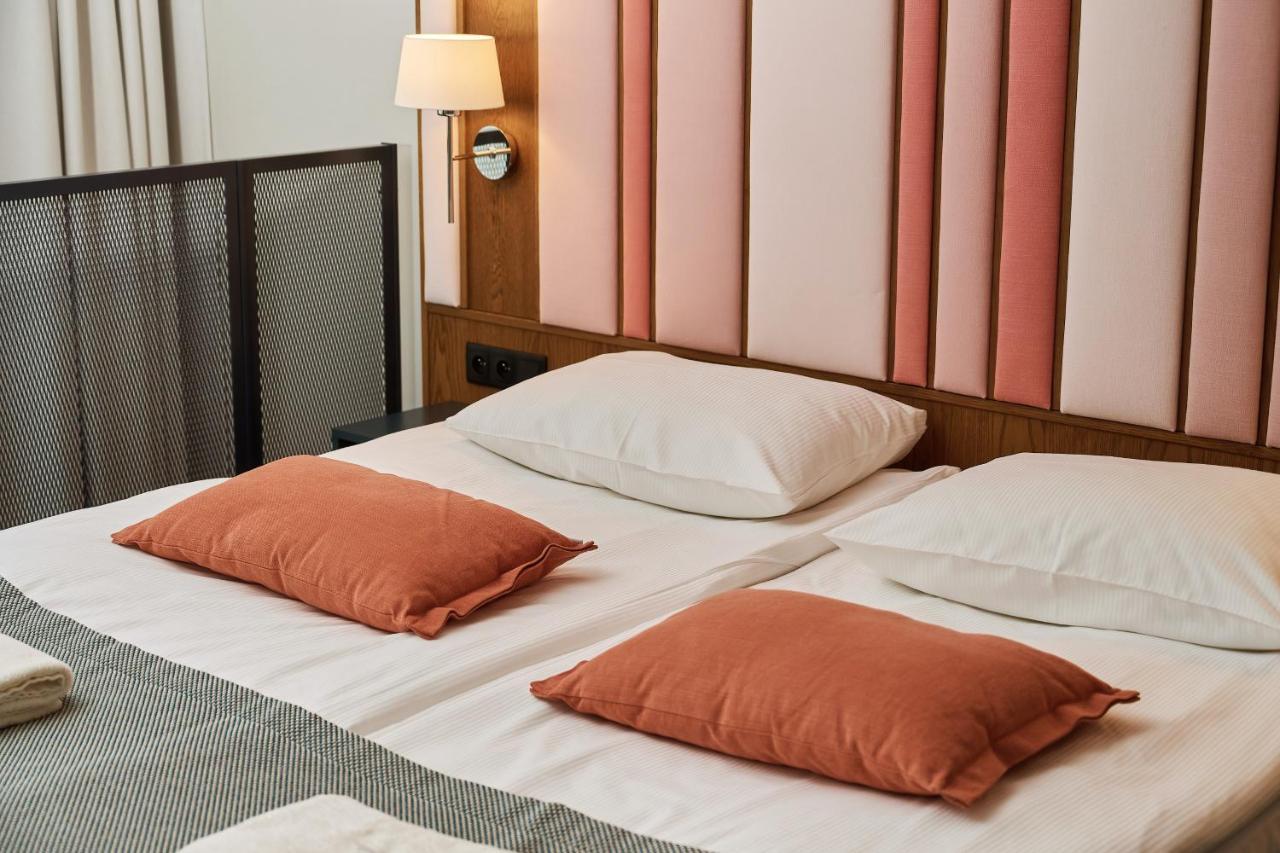 Gwarna Aparthotel City Center Wroclaw By Noclegi Renters Buitenkant foto
