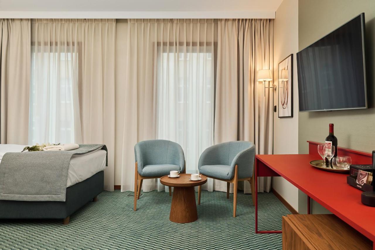 Gwarna Aparthotel City Center Wroclaw By Noclegi Renters Buitenkant foto