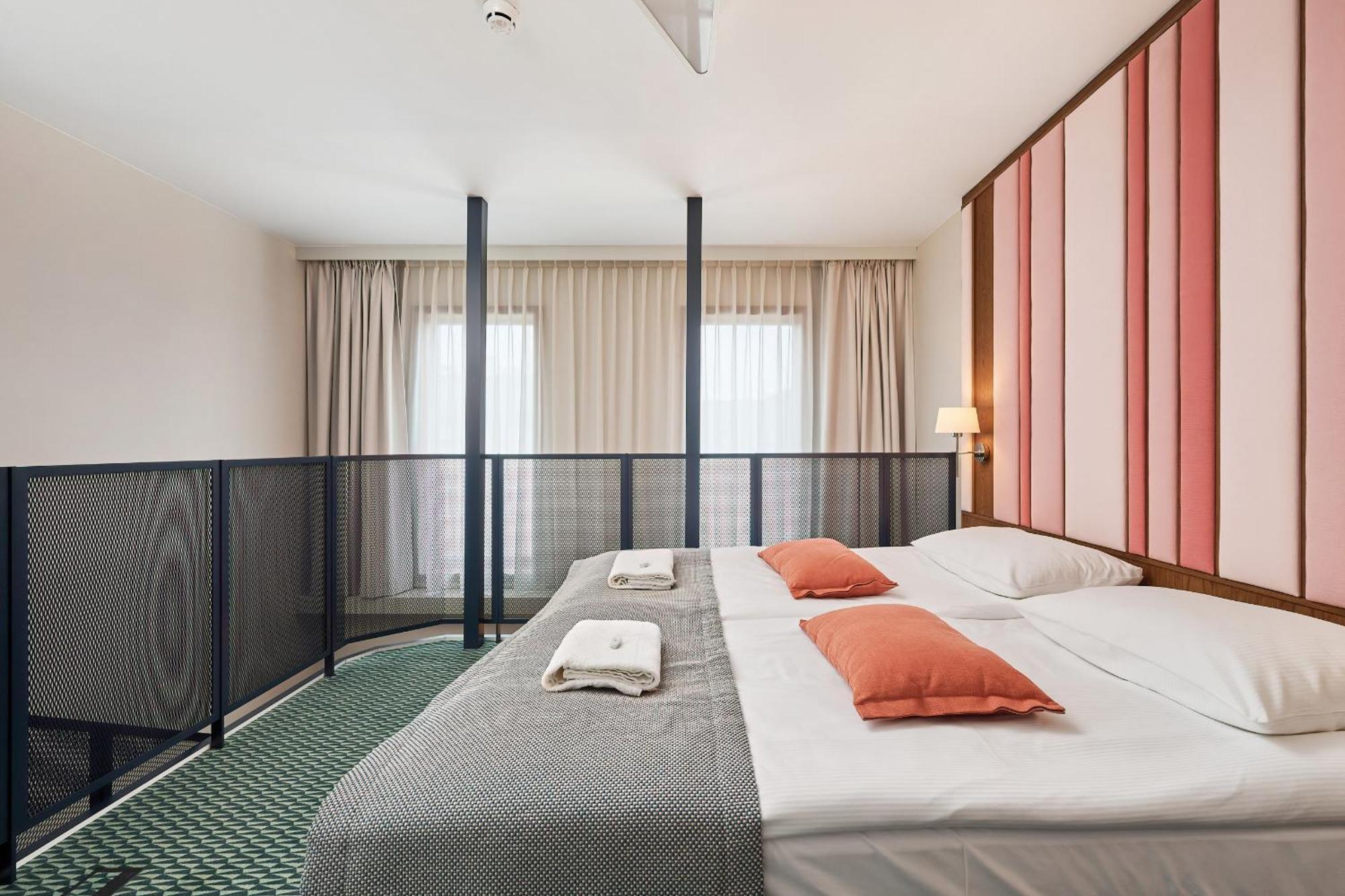 Gwarna Aparthotel City Center Wroclaw By Noclegi Renters Buitenkant foto