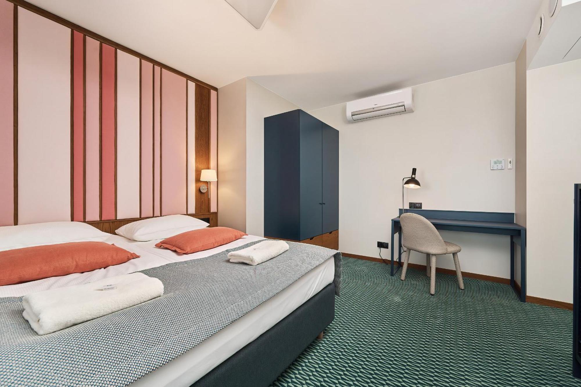 Gwarna Aparthotel City Center Wroclaw By Noclegi Renters Buitenkant foto